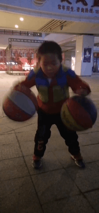 篮球培训费用_篮球培训价目表_标准篮球技巧培训一般怎么收费