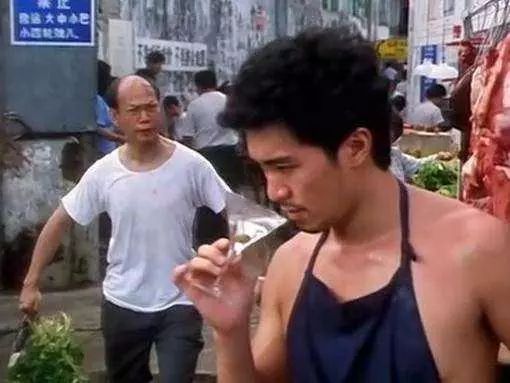搞笑电影日常家庭版免费观看_家庭日常搞笑版电影_搞笑家庭电影大全